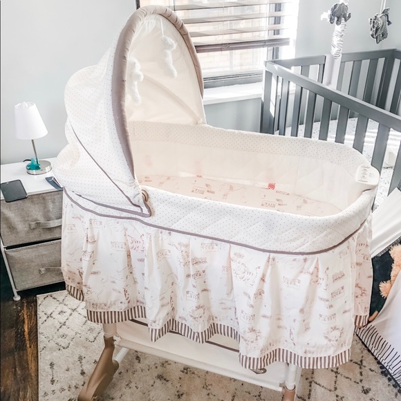 delta children bassinet